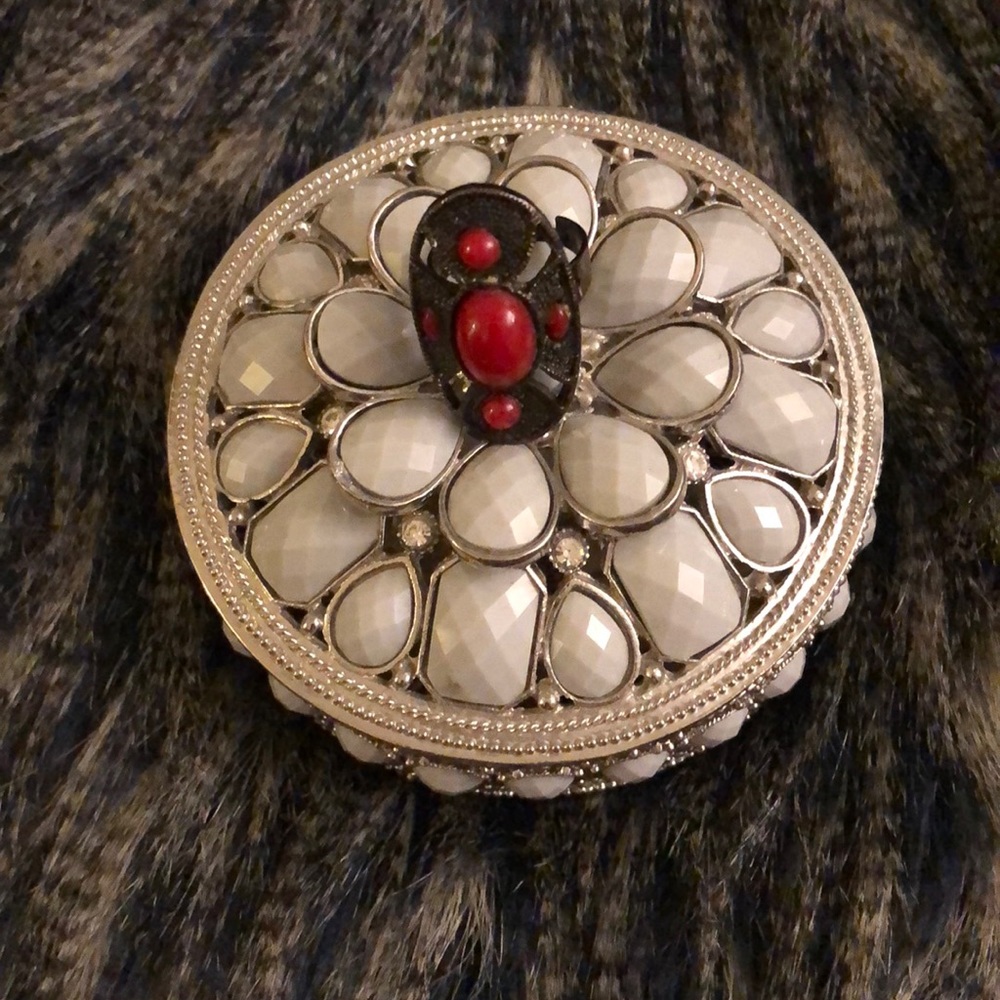 Women ring